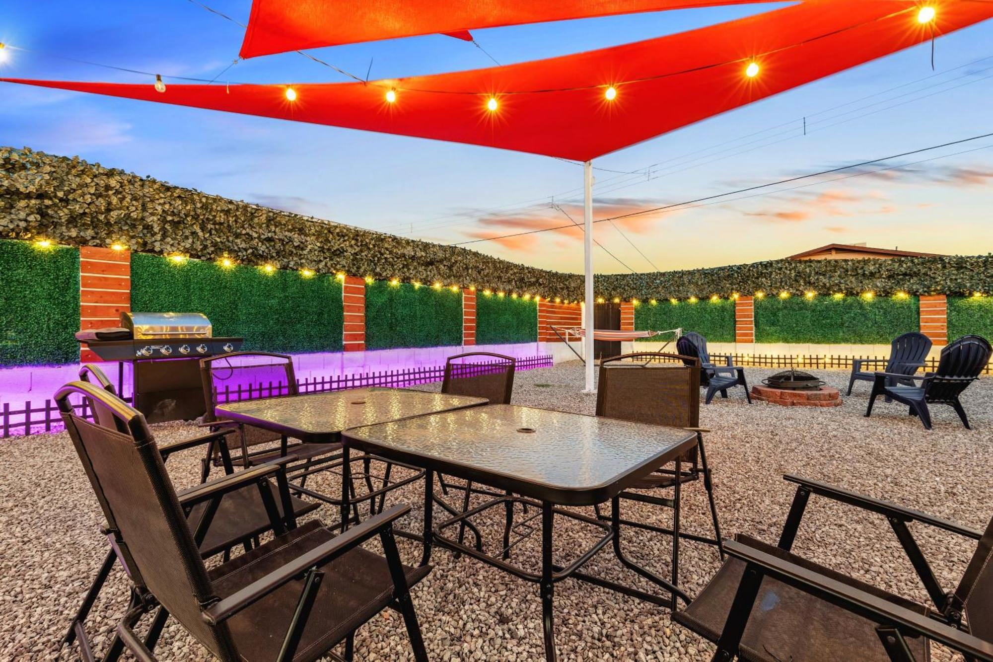 Phoenix Retreat - 1 Bedroom King Suite With 2 Smart Tvs - 10 Min From Airp - Unit B Luaran gambar
